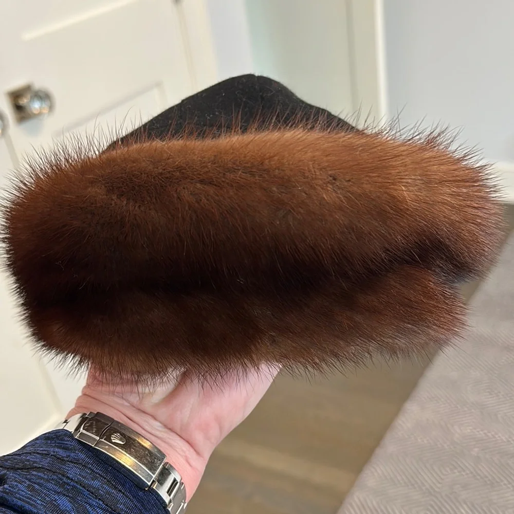 Vintage women’s Saks Black Hat with Mink trim - Picture 6 of 6